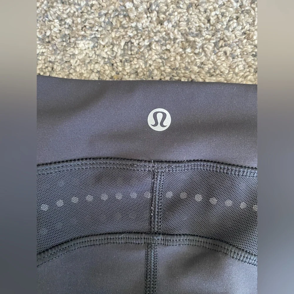 Lululemon Black‎ Mini Blooming Pixie Aquamarine Stop At Nothing Crop Leggings 4